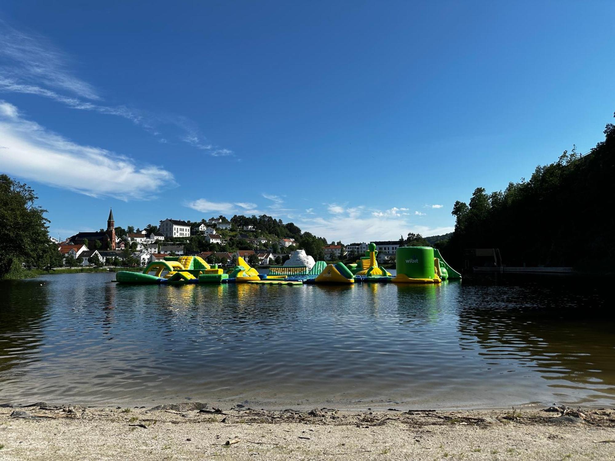 Familievennlig Apartment Tvedestrand Esterno foto